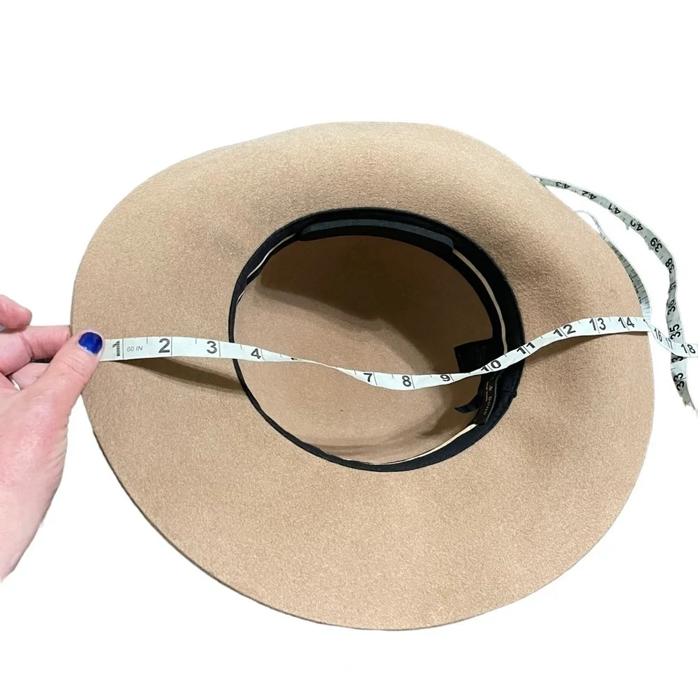 Rag & BONE New York Tan / Black Cloche Wool Hat
